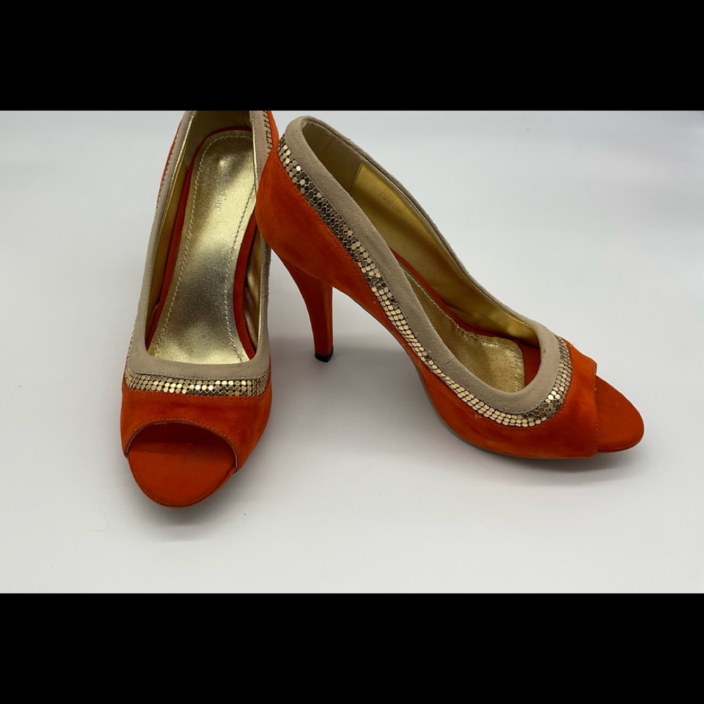 GlamRock Chic Orange suede heels with gold metallic trim size 8.5/9 US. UK 39